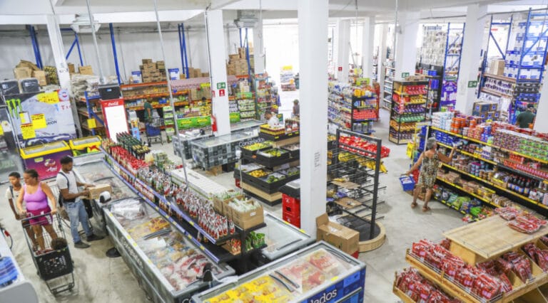 Comércio de Sergipe registra queda em maio, mas faturamento cresce