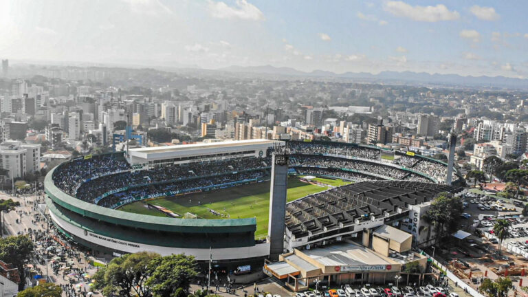 Coritiba e Palmeiras se enfrentam hoje pelo Brasileirão Série A