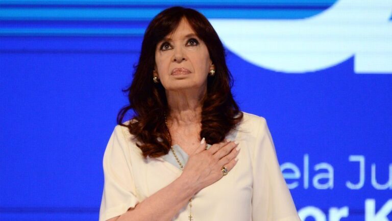 Cristina Kirchner contrata advogado brasileiro para sua defesa internacional