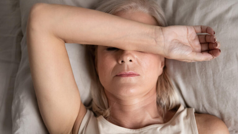 Exames essenciais para mulheres na menopausa que você deve fazer