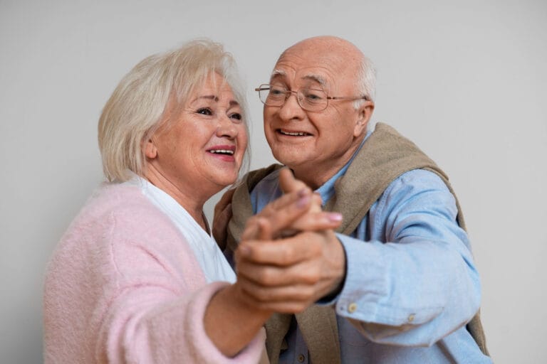 Exercícios na menopausa: Dr. Kalil e especialistas destacam benefícios para a saúde