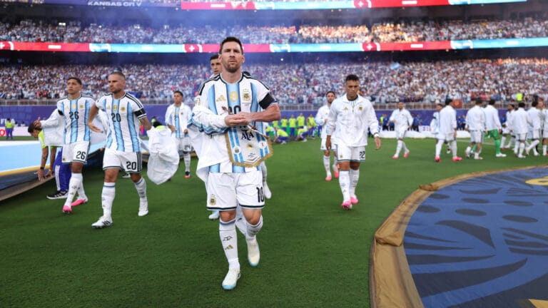 Flaco López é único brasileiro entre semifinalistas da Copa do Mundo 2026