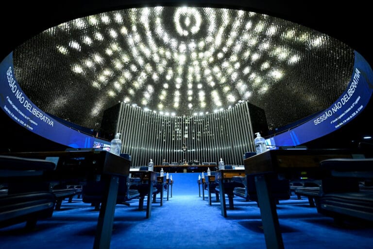 Governo evita greve com aprovação da MP do Frete no Senado