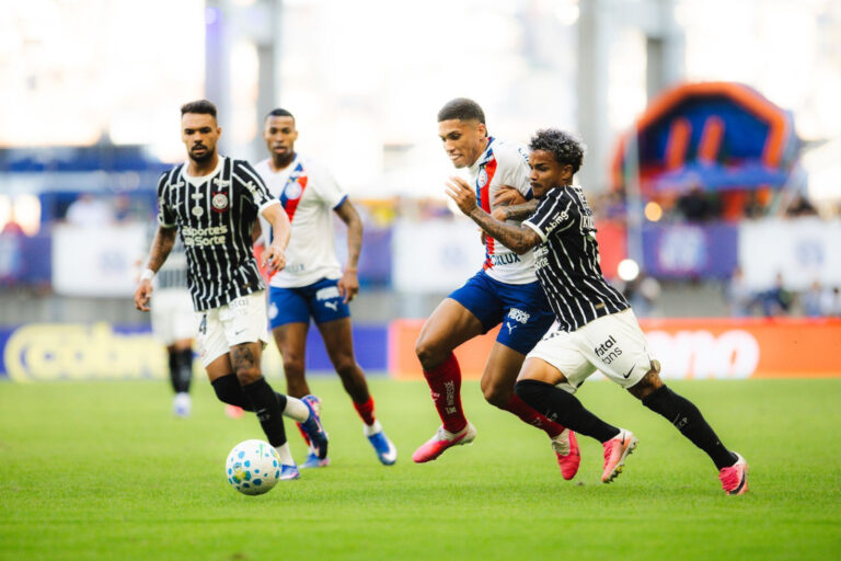 Grêmio segura empate com Fluminense em duelo eletrizante