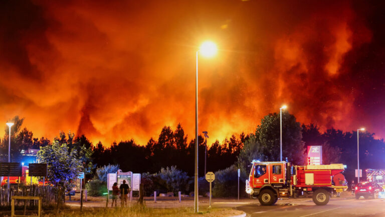 Emergência em Bordeaux: Incêndios florestais forçam evacuação em massa