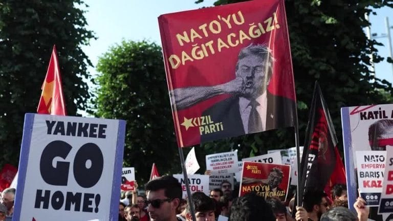 Líderes da Otan buscam reafirmar compromisso de Trump durante cúpula na Turquia