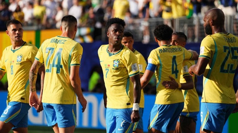 Mbappé busca repetir artilharia contra o Paraguai nas oitavas da Copa