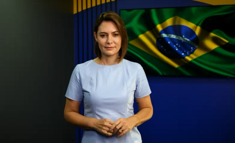 Milei critica Lula e apoia Flávio Bolsonaro como único capaz