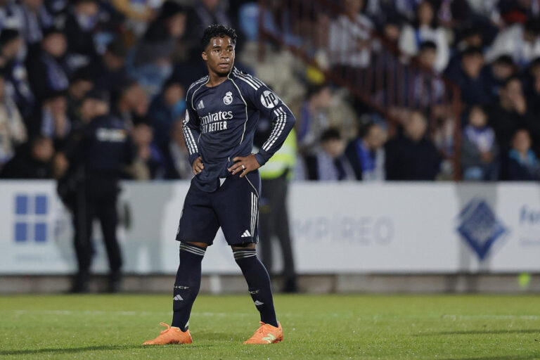 Mourinho conduz saída de Endrick do Real Madrid, diz Marca
