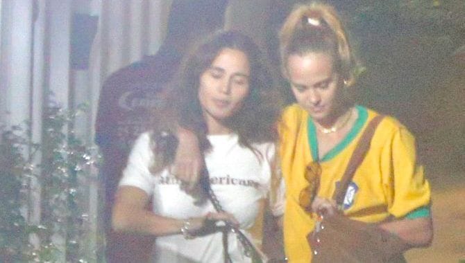 Nanda Costa e Emilie Rey aparecem em foto romântica e geram rumores de relacionamento