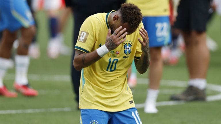 Neymar sugere fim de ciclo na Seleção após eliminação na Copa do Mundo