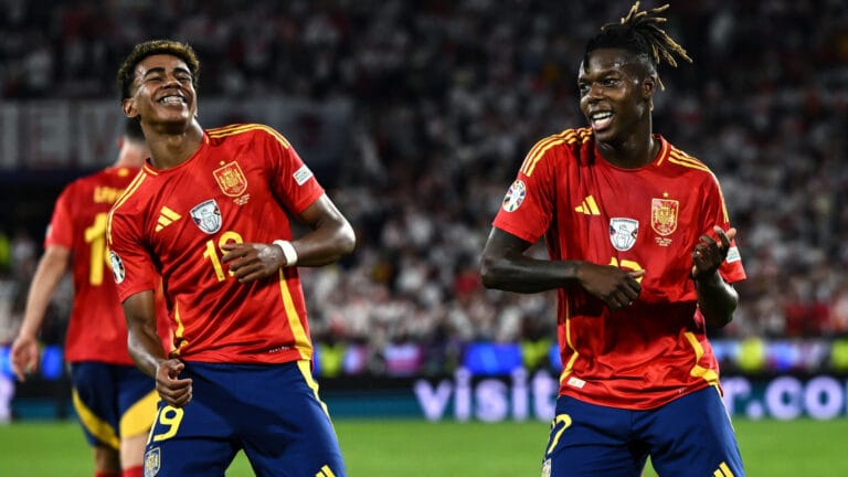 Nico Williams defende Lamine Yamal de críticas antes de jogo contra a Bélgica