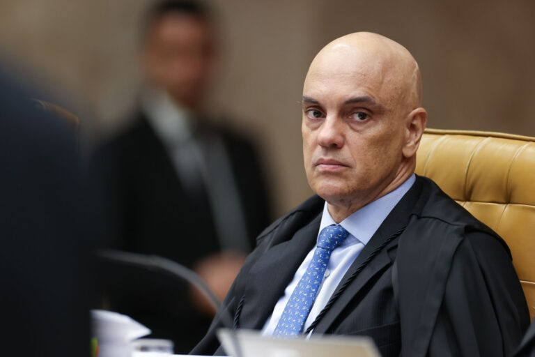 Nunes Marques amplia fiscalização de pesquisas e regula IA no TSE