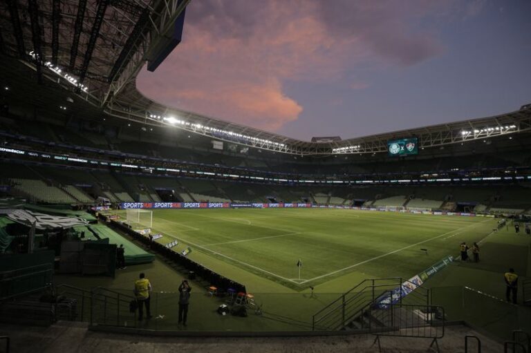 Palmeiras encara Atlético-MG no Nubank Parque; Galo busca recuperação