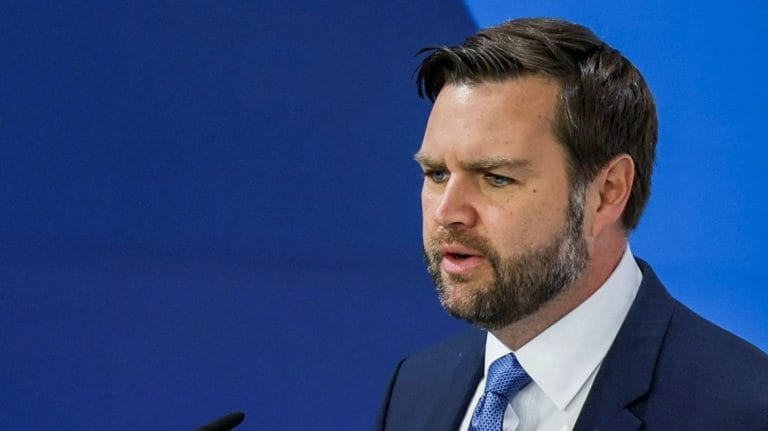 Papa Leão XIV faz apelo por imigração durante celebração da Independência dos EUA