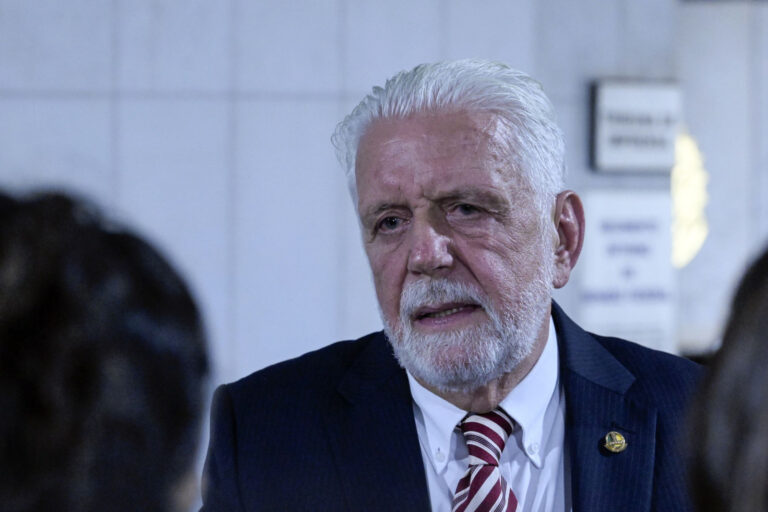 PF detalha ligação de Jaques Wagner com executivos do Banco Master