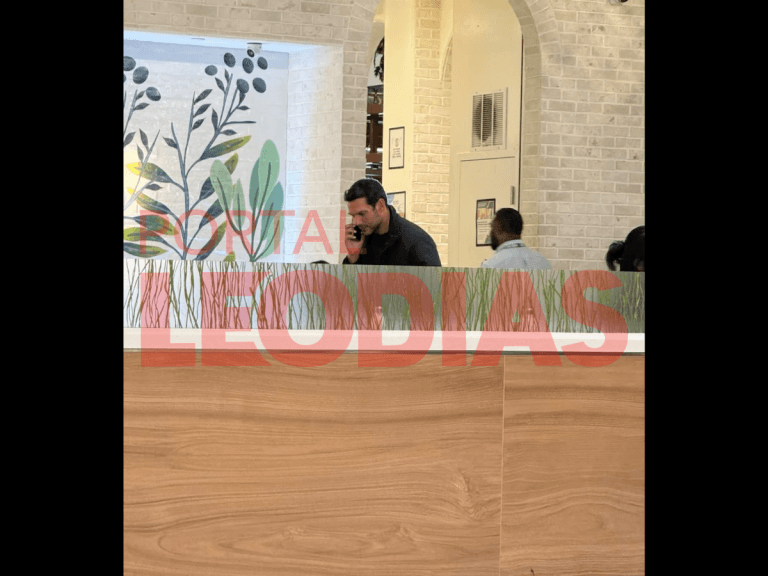 Presidente da CBF é visto em aeroporto com a família após eliminação do Brasil