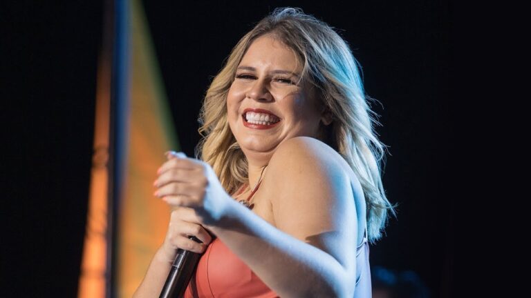 Prime Video anuncia estreia e exposição da série sobre Marília Mendonça
