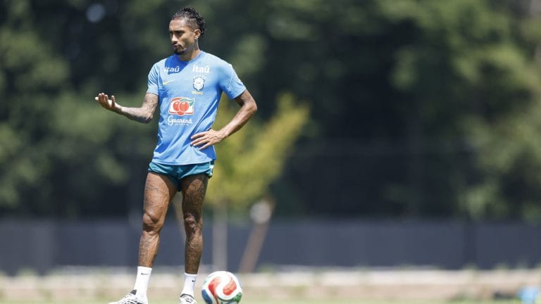 Raphinha treina bem e quer jogar contra a Noruega na Copa do Mundo