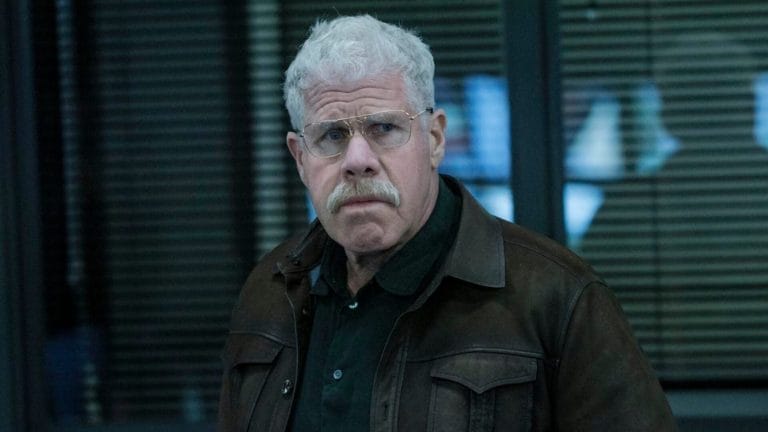 Ron Perlman e Teri Polo estrelarão o drama independente ‘Lies We Follow’