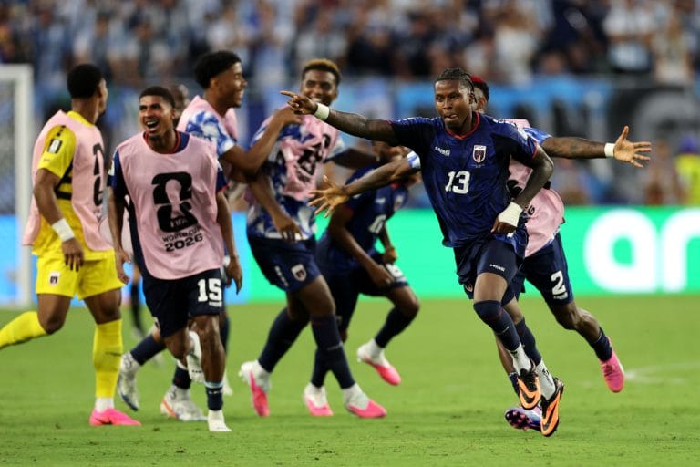 Salah e seleção do Egito celebram classificação em Dallas após vitória histórica