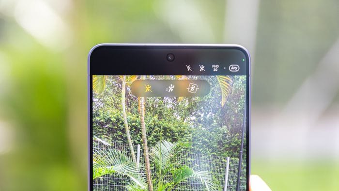 Samsung Galaxy S27 terá câmera frontal inovadora, semelhante à do iPhone