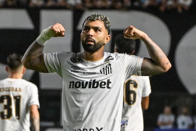 Santos elimina Universidad Central com vitória por 4 a 2 e avança