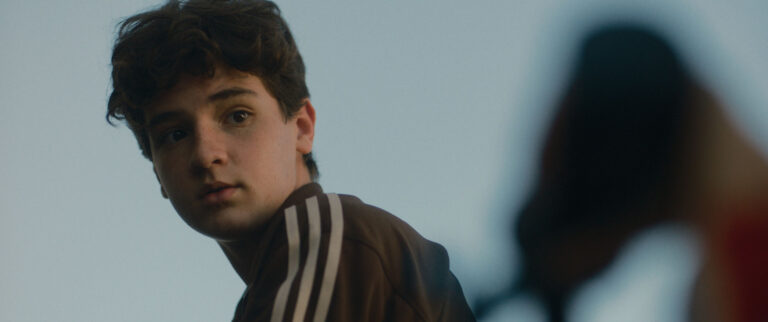 Théo Medon estreia como protagonista em ‘Pequenas Criaturas’ nos cinemas