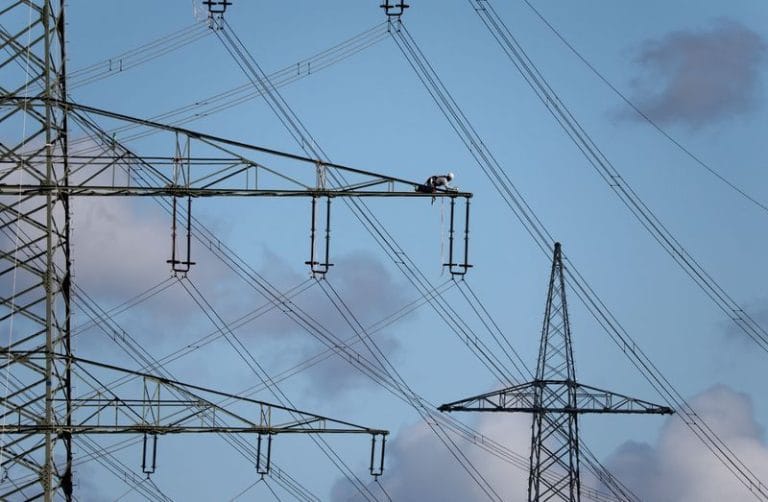 Áxia Energia vence leilão de transmissão com deságio de 51,84%