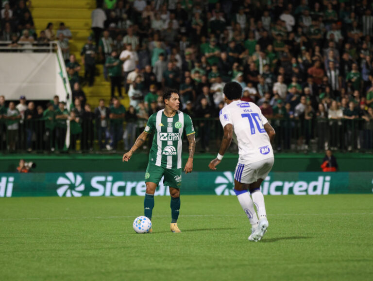 Anderson salva Chapecoense: empate sem gols com o Cruzeiro na Arena Condá