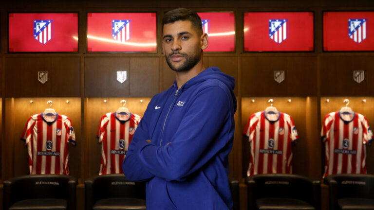 Atlético confirma Romero até 2031; zagueiro vem do Tottenham