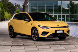 B05 da Leapmotor vai ao Interlagos: hatch elétrico 218 cv e tração traseira