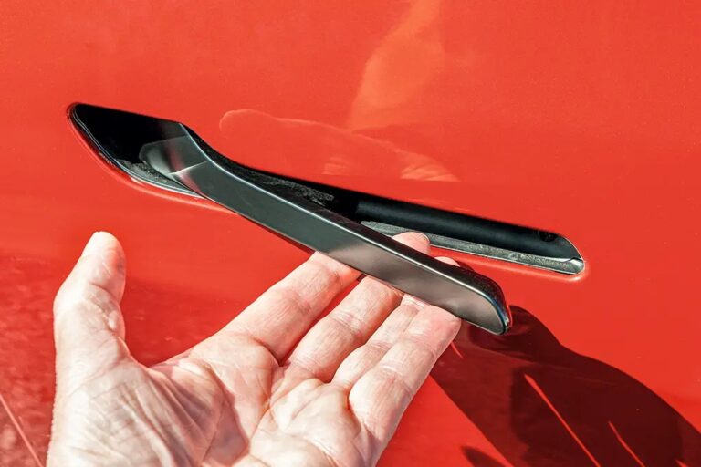 China convoca recall recorde: 4,3 milhões de carros por falha nas maçanetas