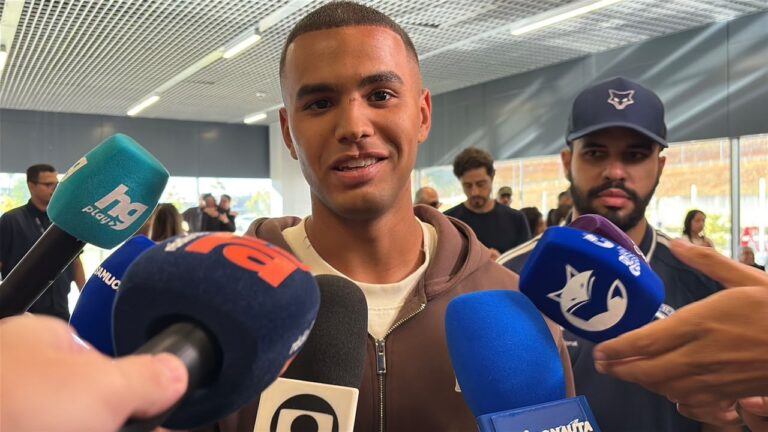 Cruzeiro contrata Wesley, Lucho Rodríguez e João Costa para o ataque