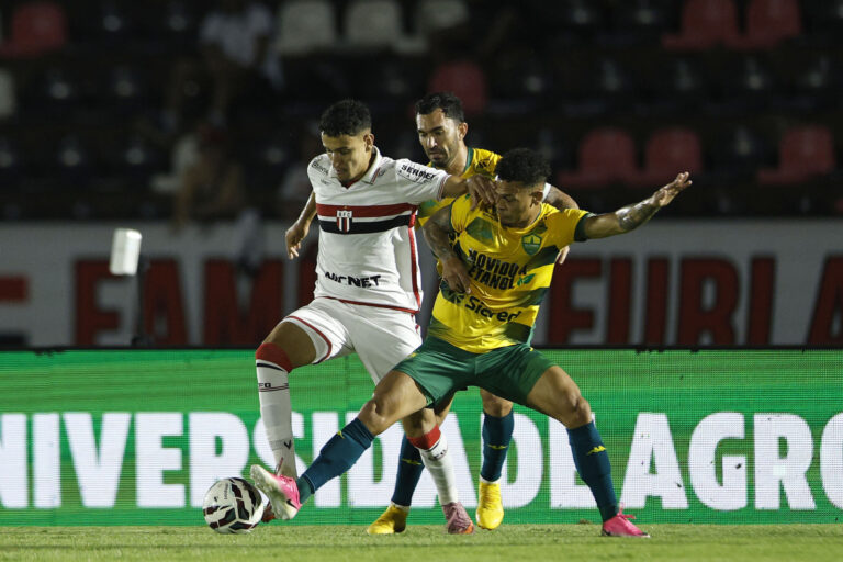 Cuiabá bate Botafogo-SP e amplia boa fase