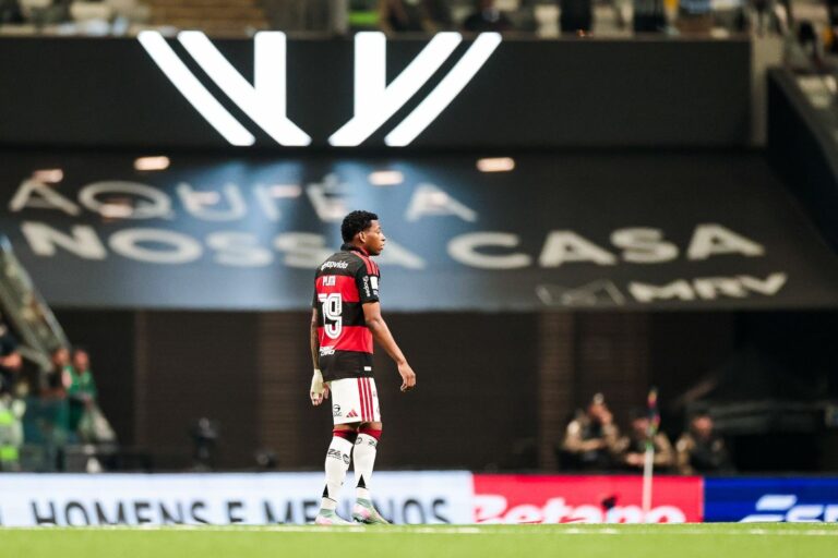 Flamengo vende Gonzalo Plata ao Dínamo de Moscou por €10 milhões