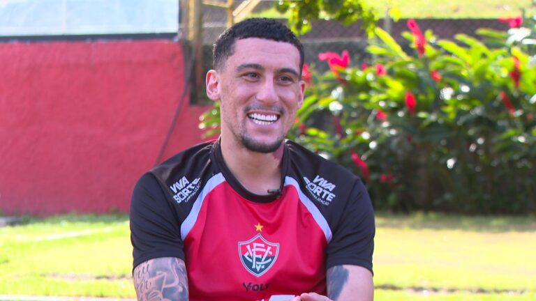Gabriel Baralhas marca gol decisivo e celebra nascimento do filho Davi