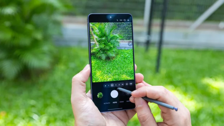 Galaxy S25 Ultra deve ganhar ‘Refletor Virtual’ com One UI 9.0