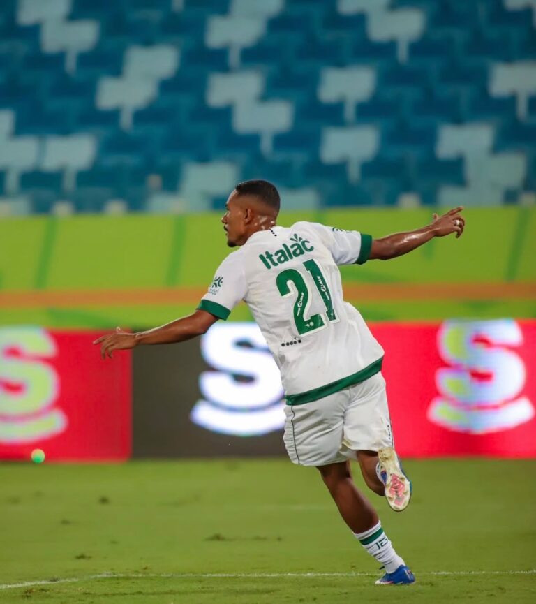 Goiás tem cinco dos próximos seis jogos em Goiânia e mira recuperação