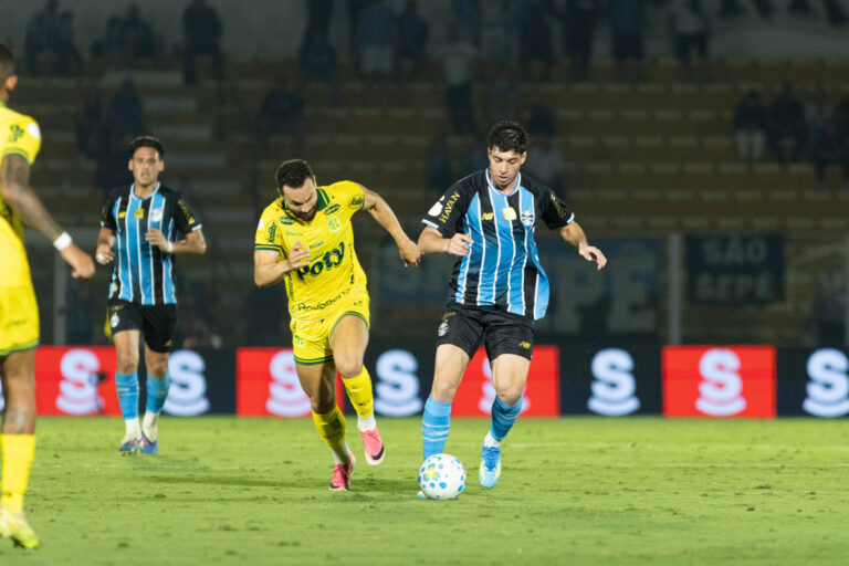 Grêmio empata com Mirassol e vê pressão aumentar após 7 jogos sem vitória
