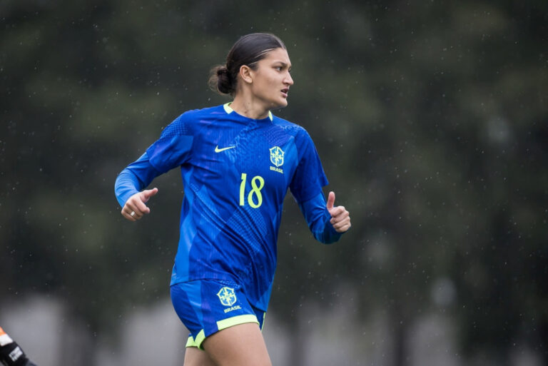 Isabela Puccinelli brilha nos EUA e conquista convocação para a Seleção