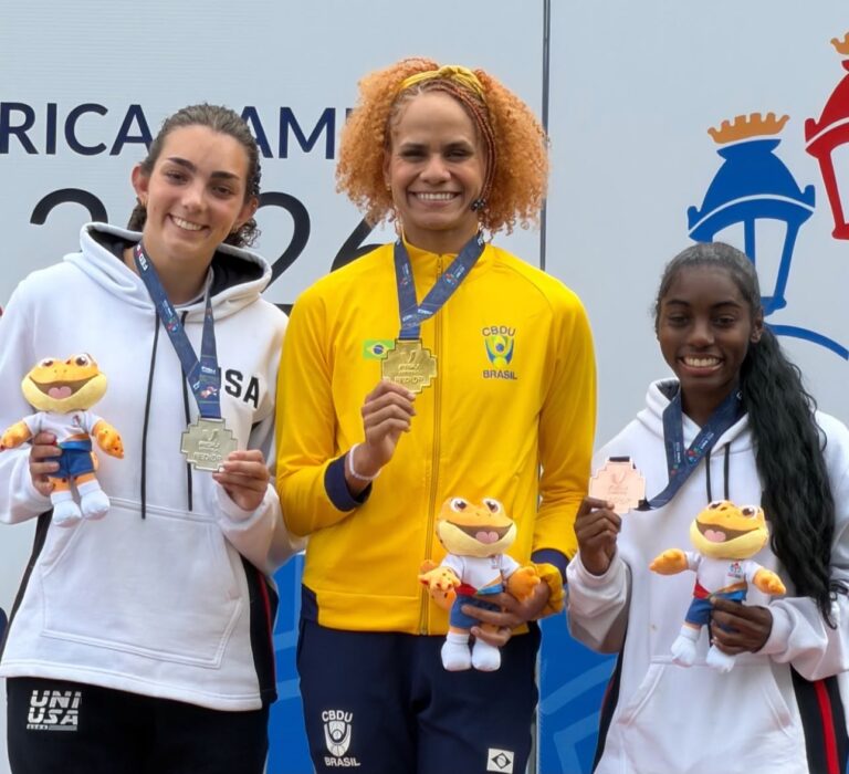 Letícia Lima vence os 400m e conquista ouro nos FISU America Games