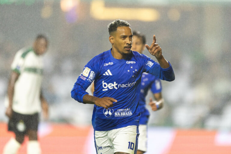 Matheus Pereira pode decidir as quartas pelo Cruzeiro contra o Atlético-MG