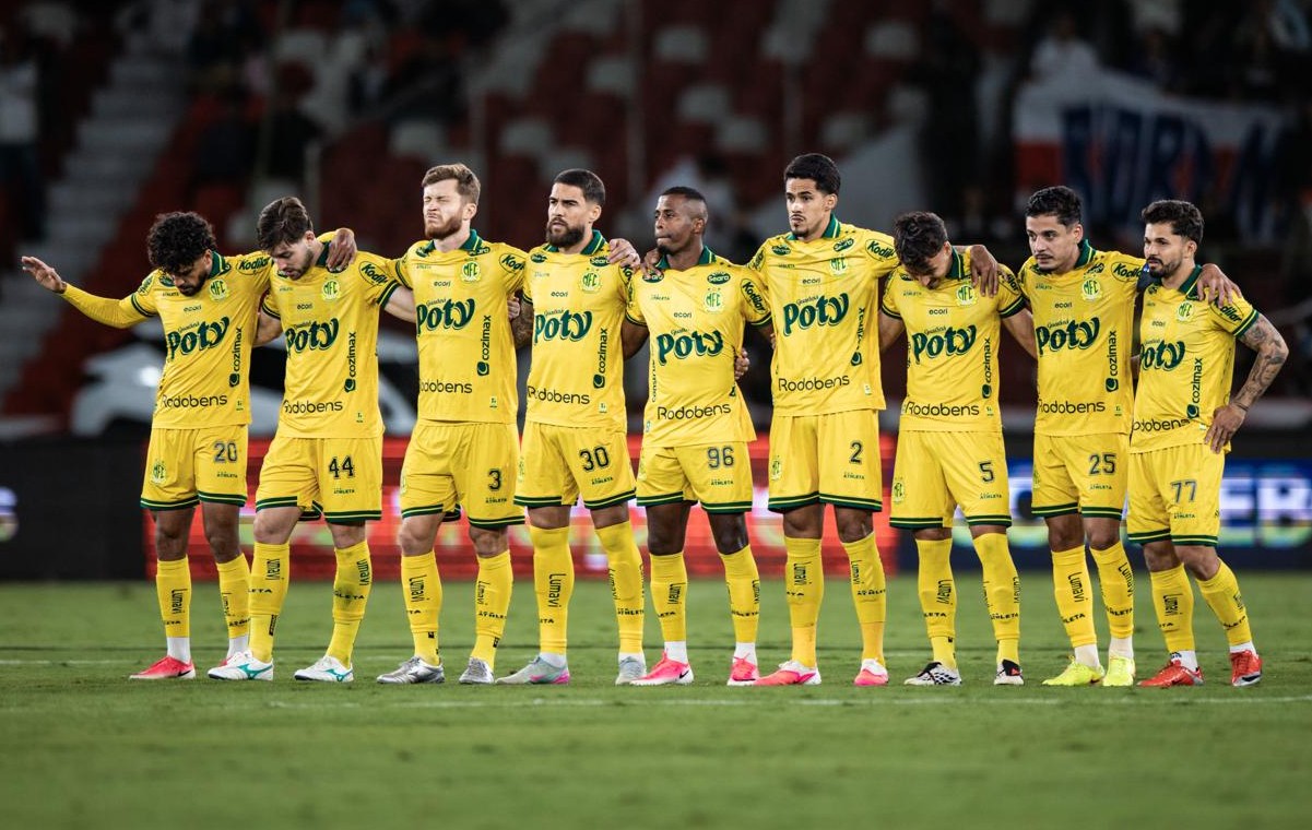 Mirassol brilha na altitude, mas é eliminado nos pênaltis pela LDU