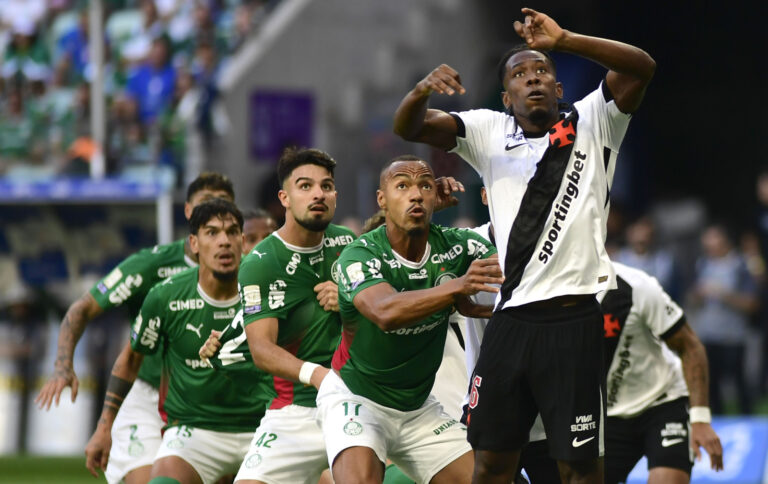 Palmeiras vira, Vasco desmorona e expõe falta de concentração