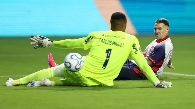 PVC detona falha de Carlos Miguel após empate do Palmeiras
