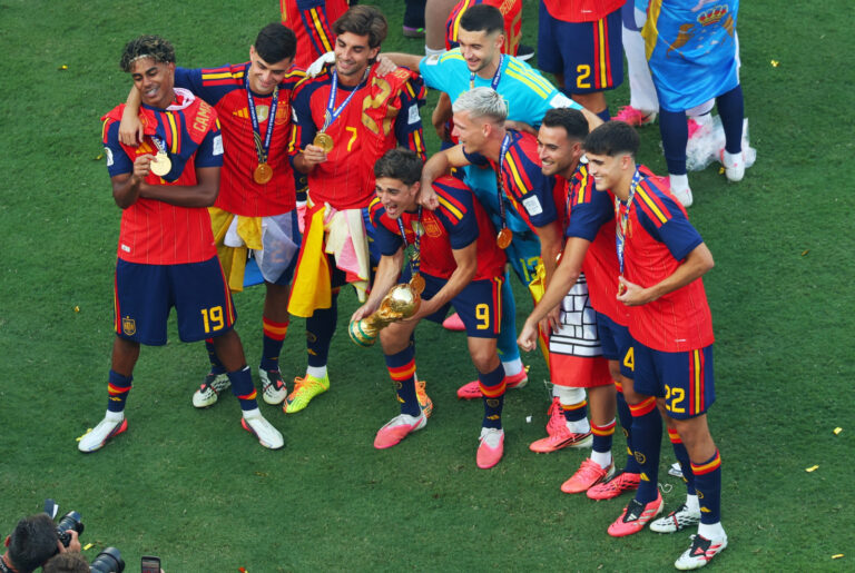 Real e Barça adiam estreia na LaLiga por descanso pós-Mundial