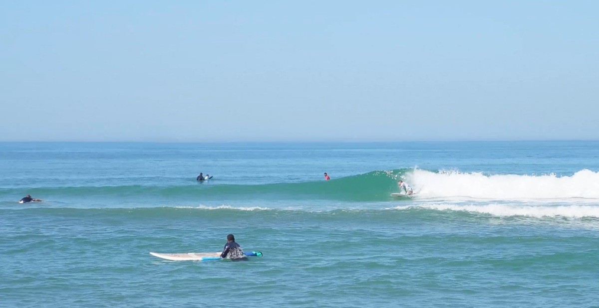 Saquarema recebe Mundial de surfe de joelho com 68 atletas de 12 países