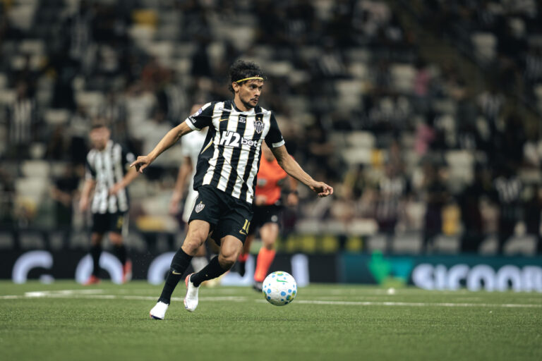 Scarpa volta ao Atlético-MG e revela conversas com São Paulo e Santos