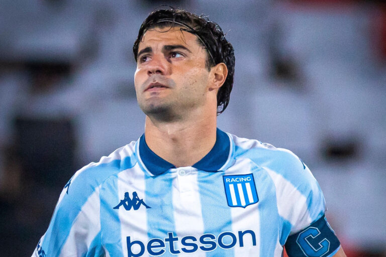 Vasco contrata volante Santiago Sosa por US$ 7 milhões